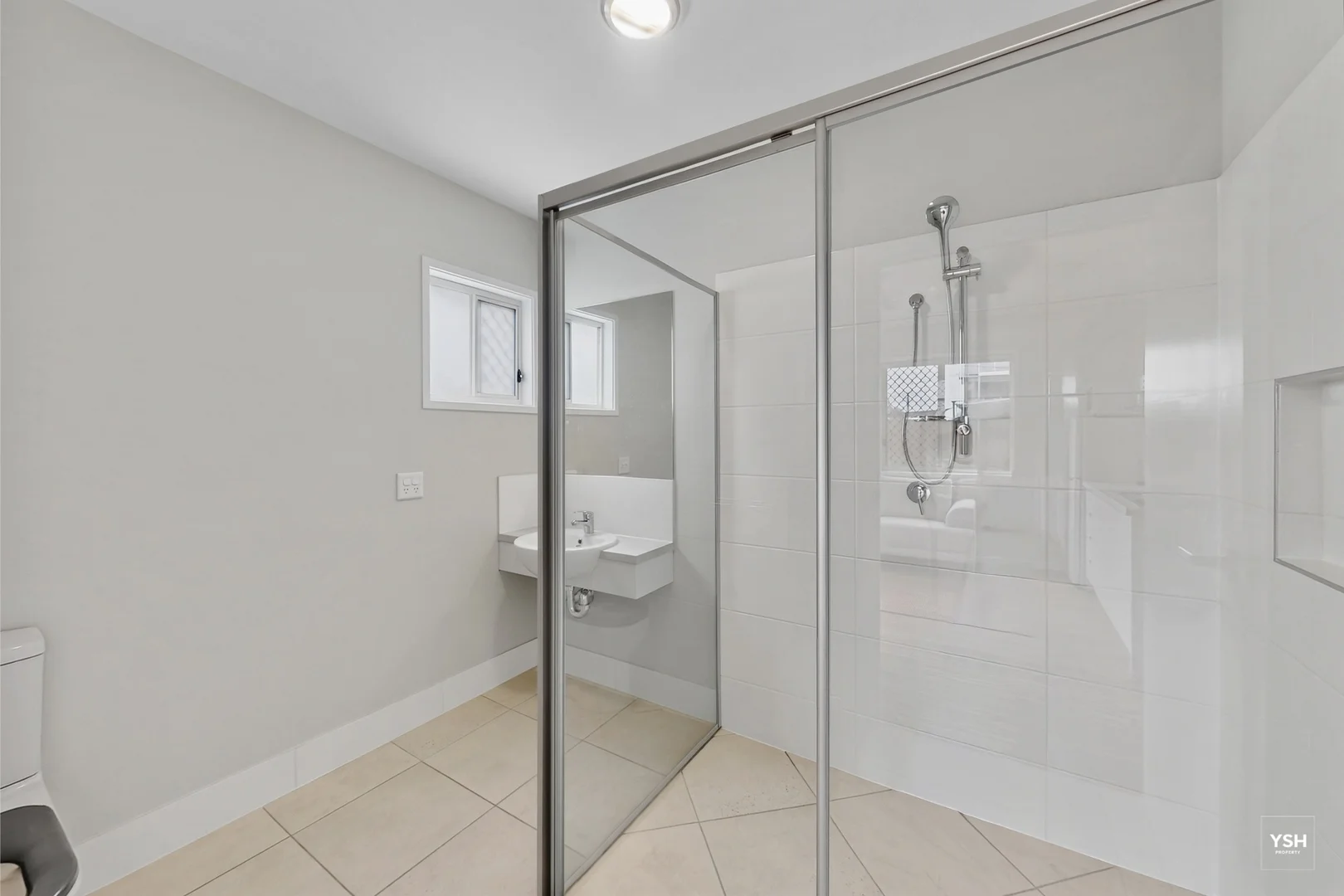 Additional image 9 of 171 Kamarin Street, Manly West QLD 4179