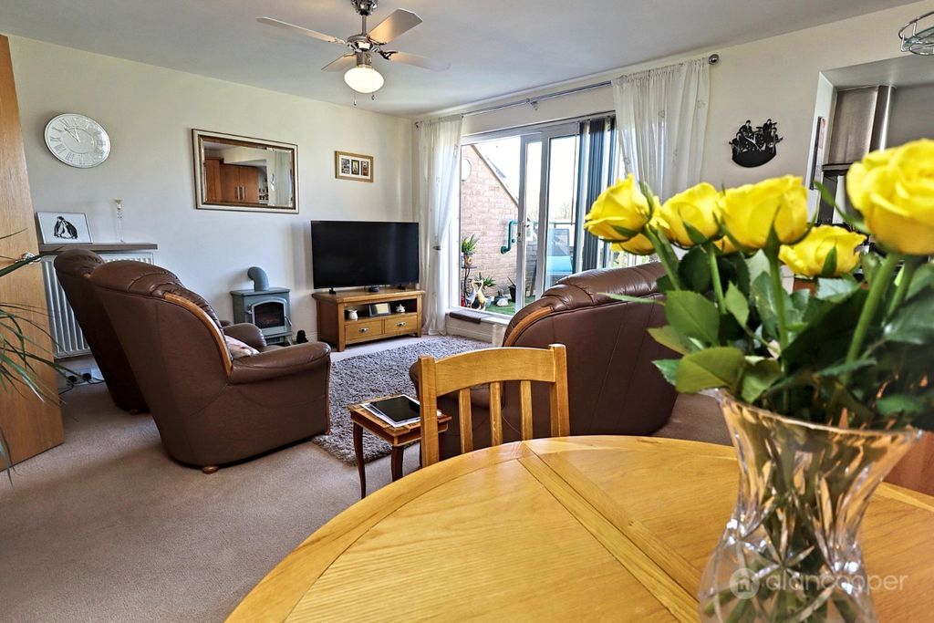 Additional image 10 of 2 bed flat for saleAlec Stewart House, Hilditch Way, Attleborough, Nuneaton CV11