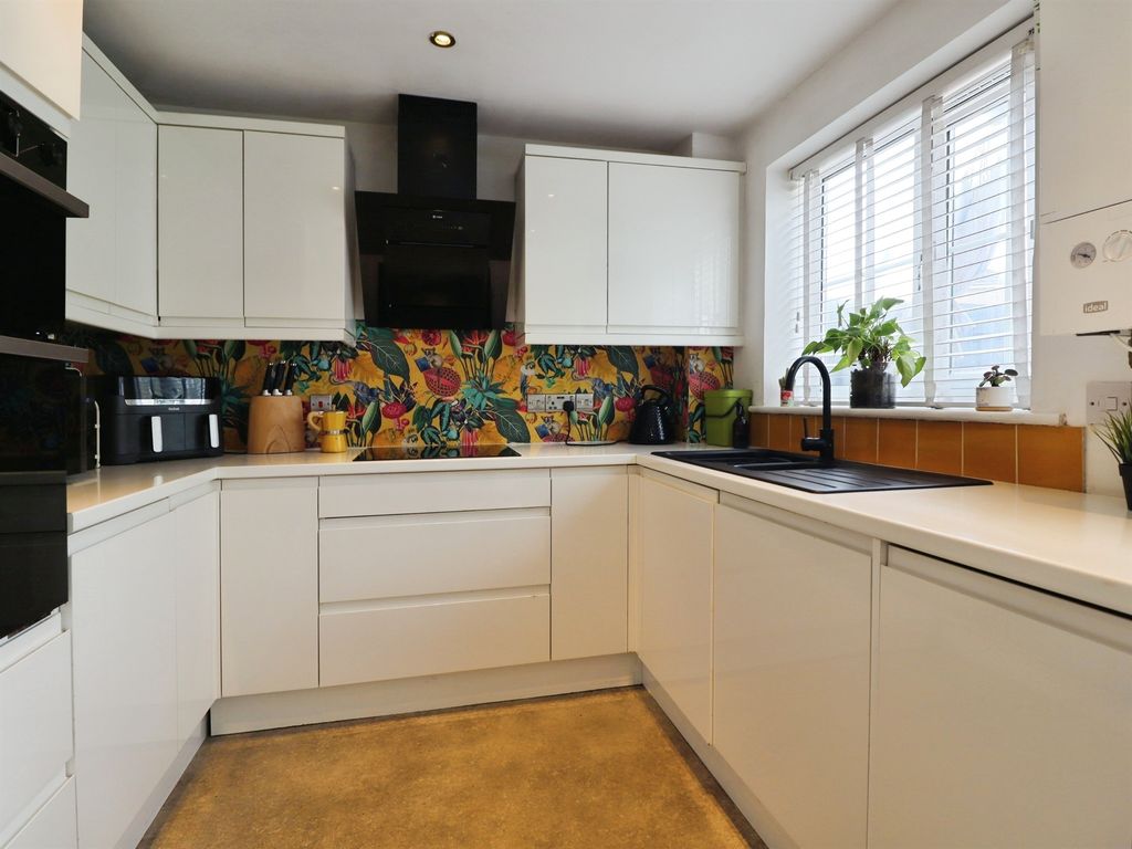 Additional image 14 of 3 bed semi-detached house for saleGreat Burnet Close, St. Mellons, Cardiff CF3