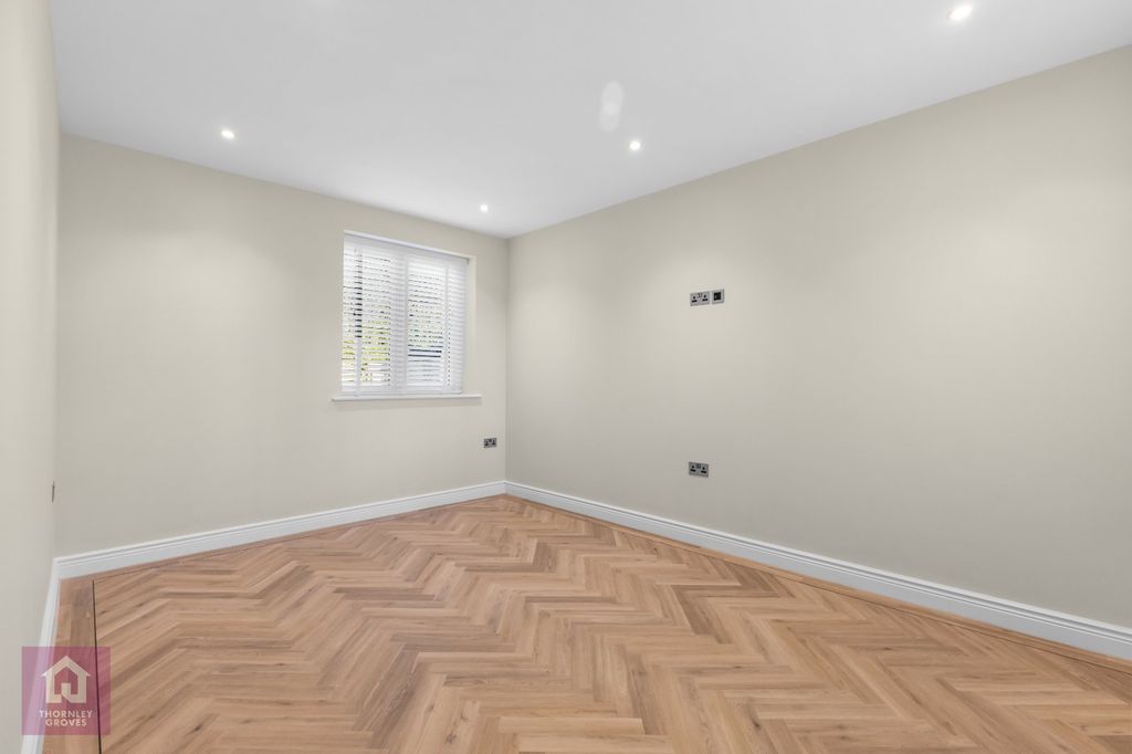 Additional image 12 of 5 bed semi-detached house for saleBrentwood Crescent, Altrincham WA14