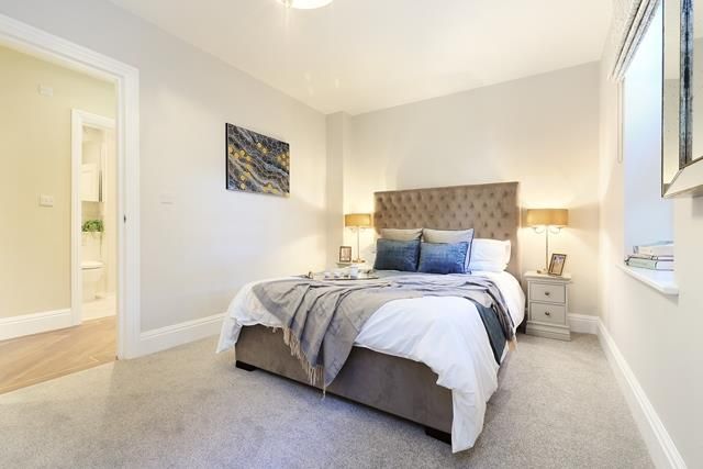 Additional image 4 of 3 bed flat for saleParkers Hill, Ashtead KT21