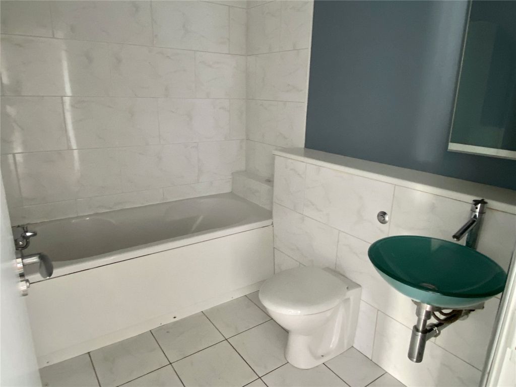Additional image 7 of 2 bed flat for saleSprinkwell Mill, Bradford Road, Dewsbury WF13