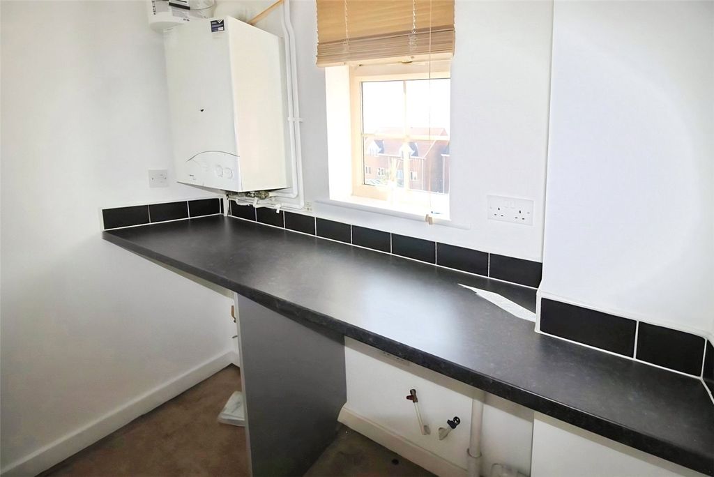Additional image 5 of 2 bed flat for saleFarnley Road, Woodfield Plantation, Doncaster, South Yorkshire DN4