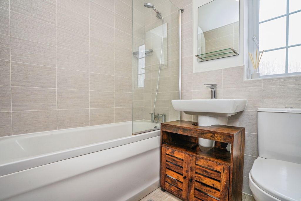 Additional image 13 of 3 bed semi-detached house for salePiebridge Way, Leeds LS12
