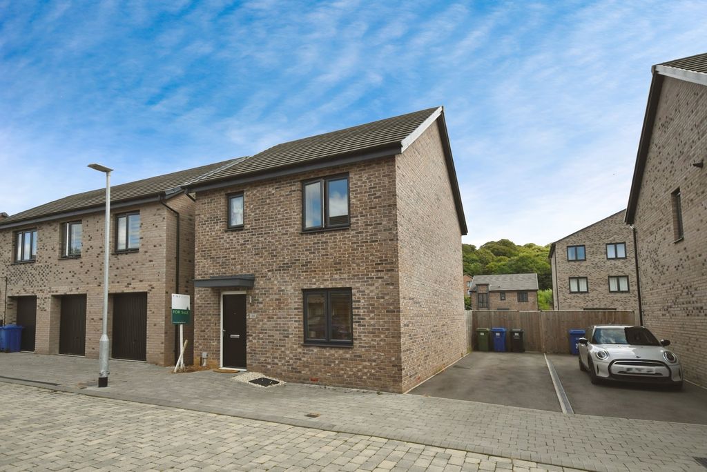 Additional image 2 of 3 bed detached house for saleSawmill Mews, Chesterfield, Derbyshire S41