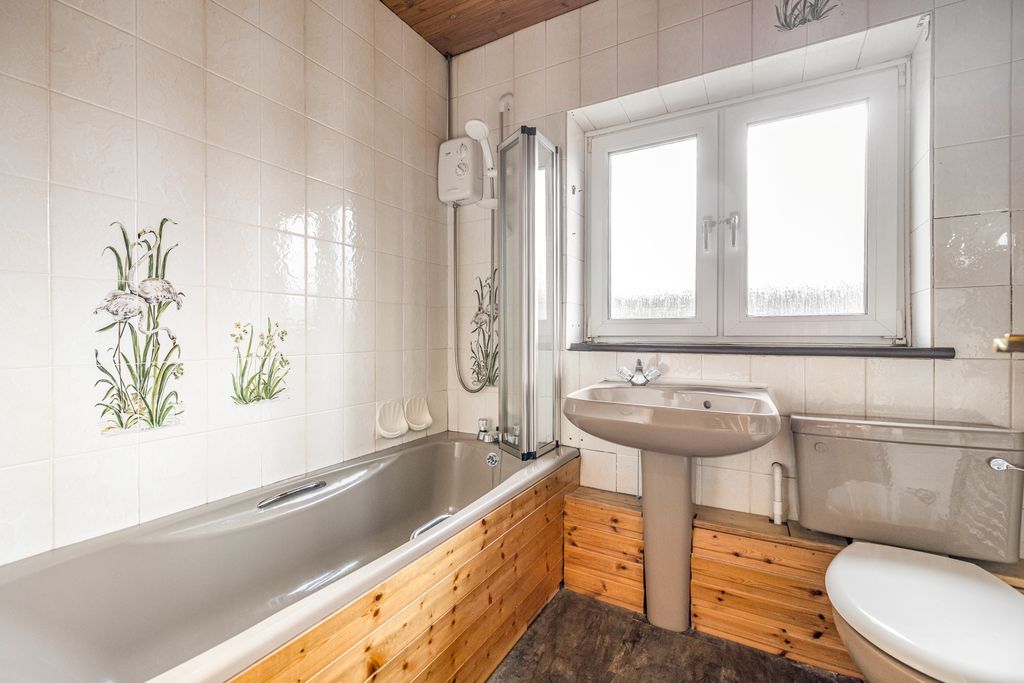 Additional image 14 of 3 bed semi-detached house for sale6 Threipmuir Place, Balerno, Edinburgh EH14