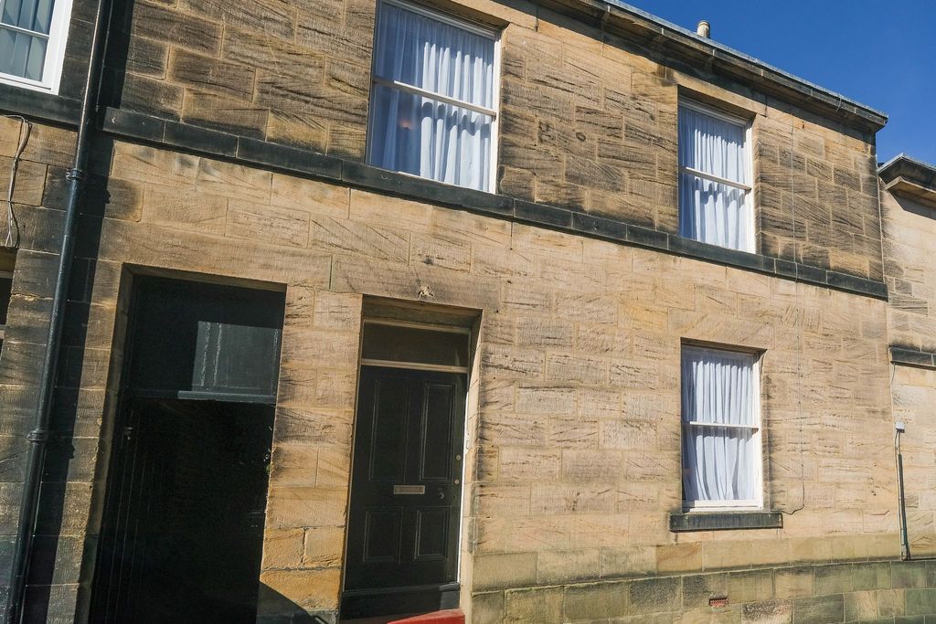 Additional image 2 of 3 bed terraced house for saleUpper Howick Street, Alnwick NE66