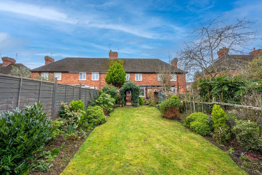 Additional image 3 of 3 bed terraced house for saleBirmingham Road, Alcester B49