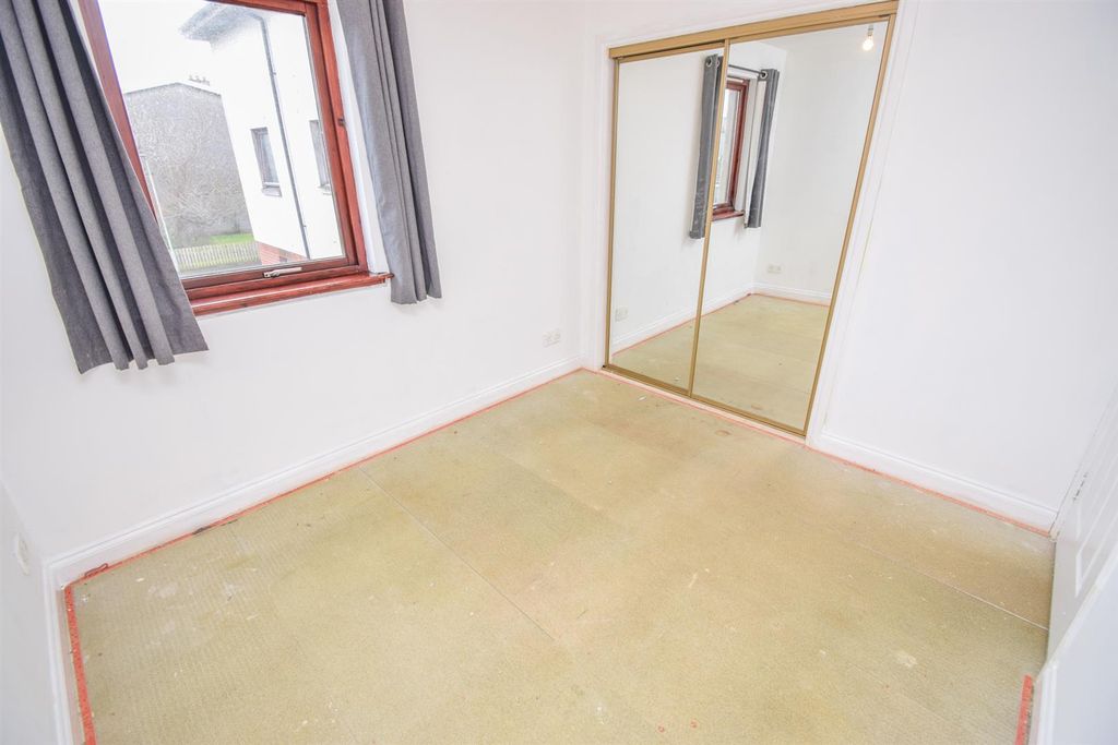 Additional image 10 of 2 bed flat for sale17 Springfield Gardens, Inverness IV3