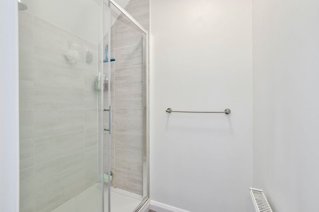 Additional image 13 of 3 bed detached house for saleOak Green, Abbots Langley WD5