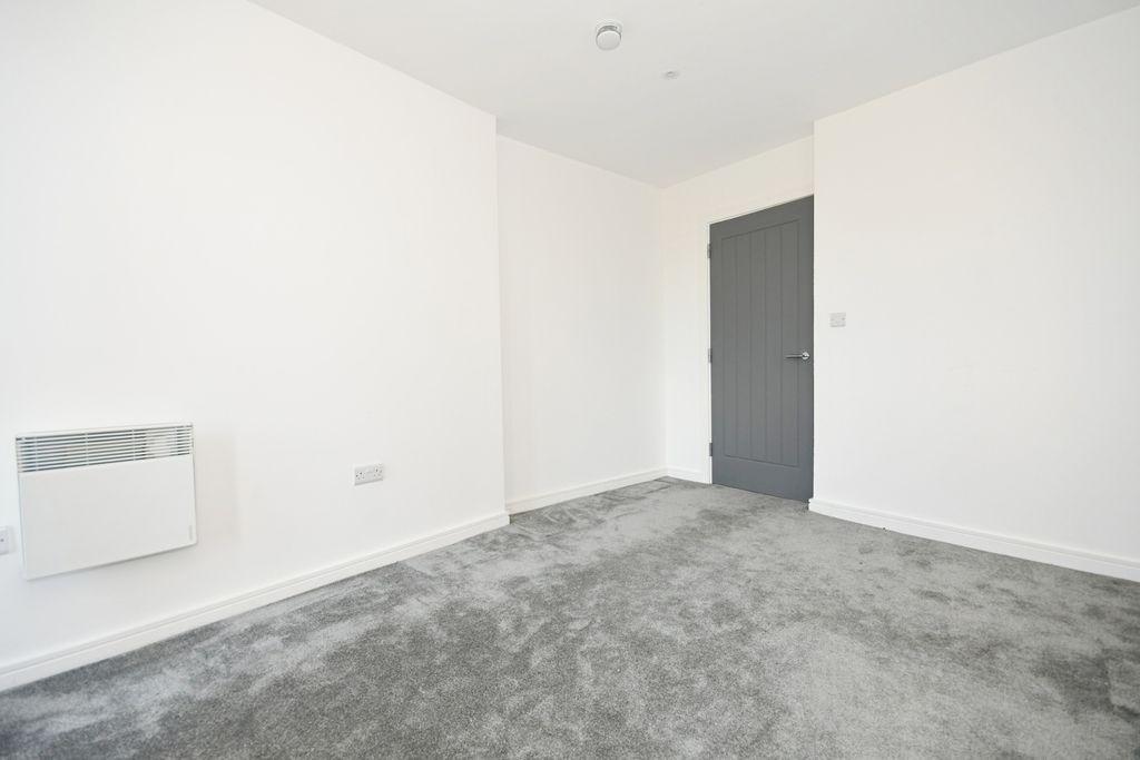Additional image 13 of 1 bed flat for saleWest Bars, Chesterfield, Derbyshire S40