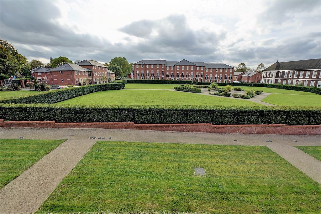 Additional image 2 of 2 bed flat for saleLowbridge Walk, Bilston, West Midlands WV14