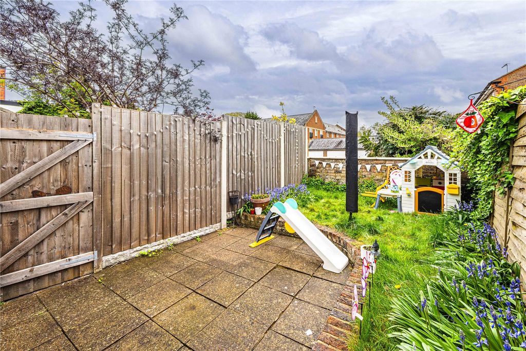 Additional image 13 of 2 bed terraced house for saleHolliday Street, Berkhamsted, Hertfordshire HP4