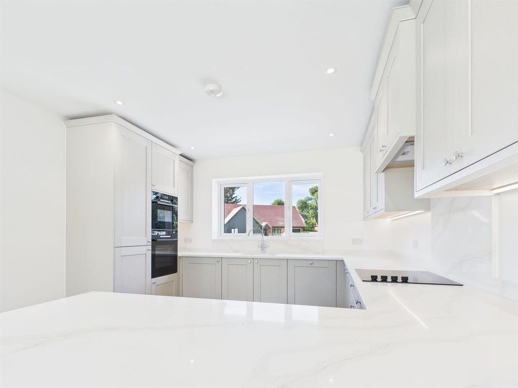 Additional image 8 of 3 bed detached bungalow for saleDry Street, Langdon Hills, Basildon SS16