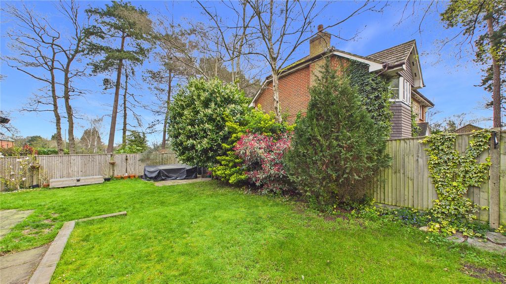 Additional image 20 of 6 bed detached house for saleBagshot, Surrey GU19