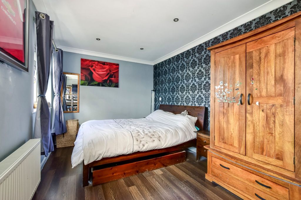 Additional image 19 of 4 bed detached house for saleGreenways, Abbots Langley WD5