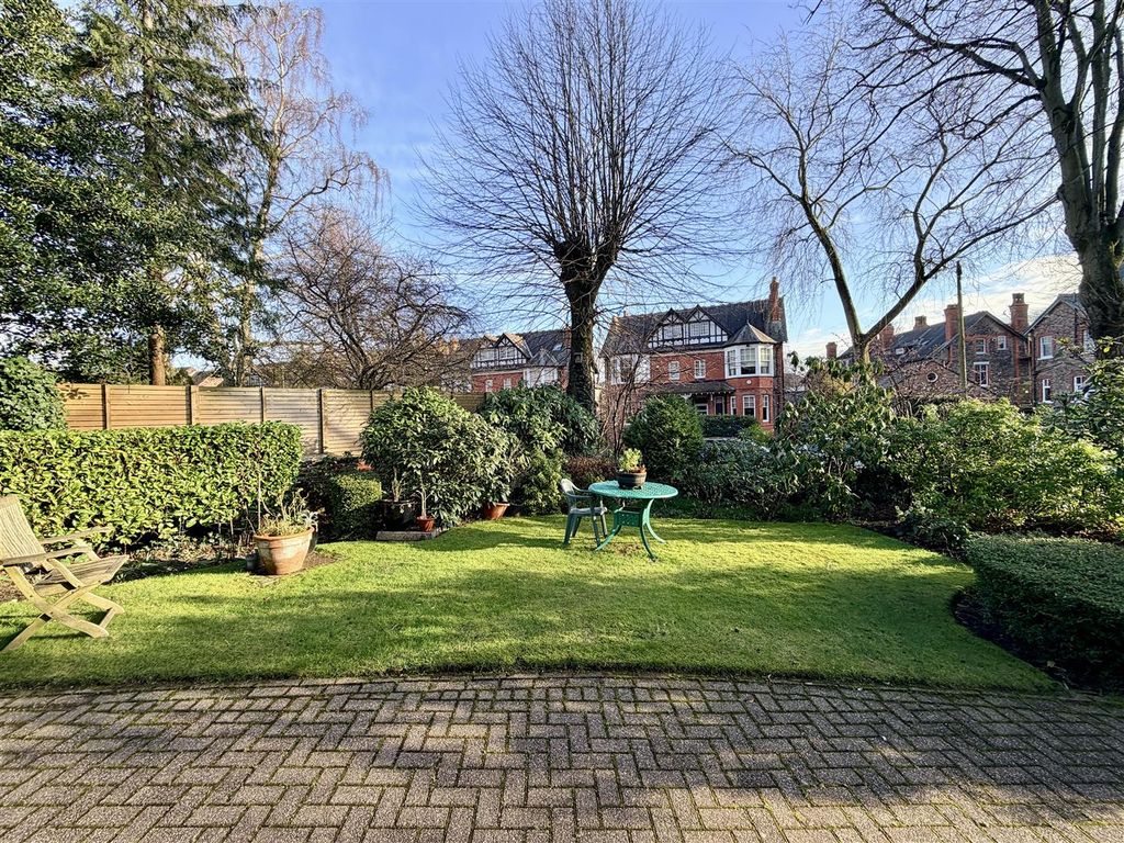 Additional image 19 of 2 bed flat for saleDunham Road, Altrincham WA14