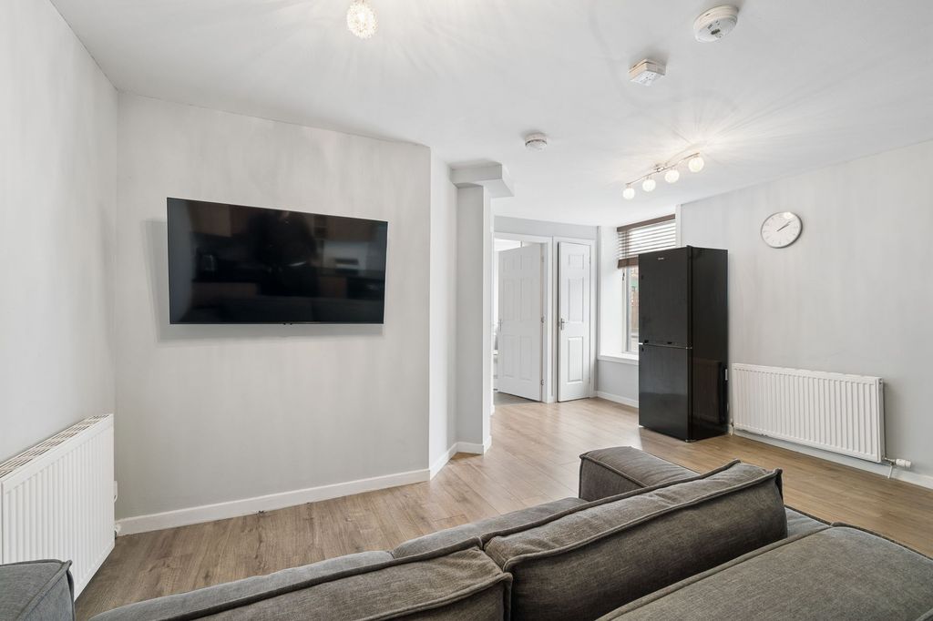 Additional image 4 of 1 bed flat for saleMid Street, Bathgate EH48