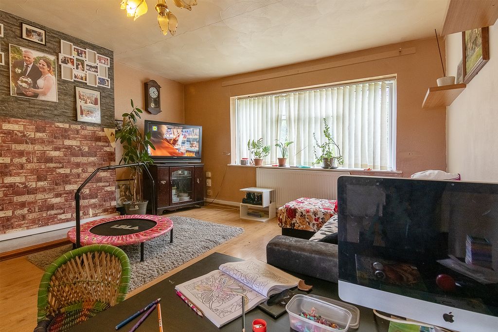 Additional image 3 of 2 bed flat for saleGreat Bridge Road, Bilston WV14