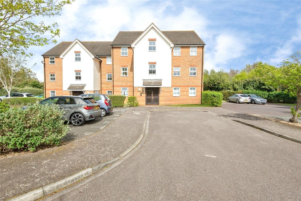 1 bed flat for saleHoneysuckle Close, Biggleswade, Bedfordshire SG18