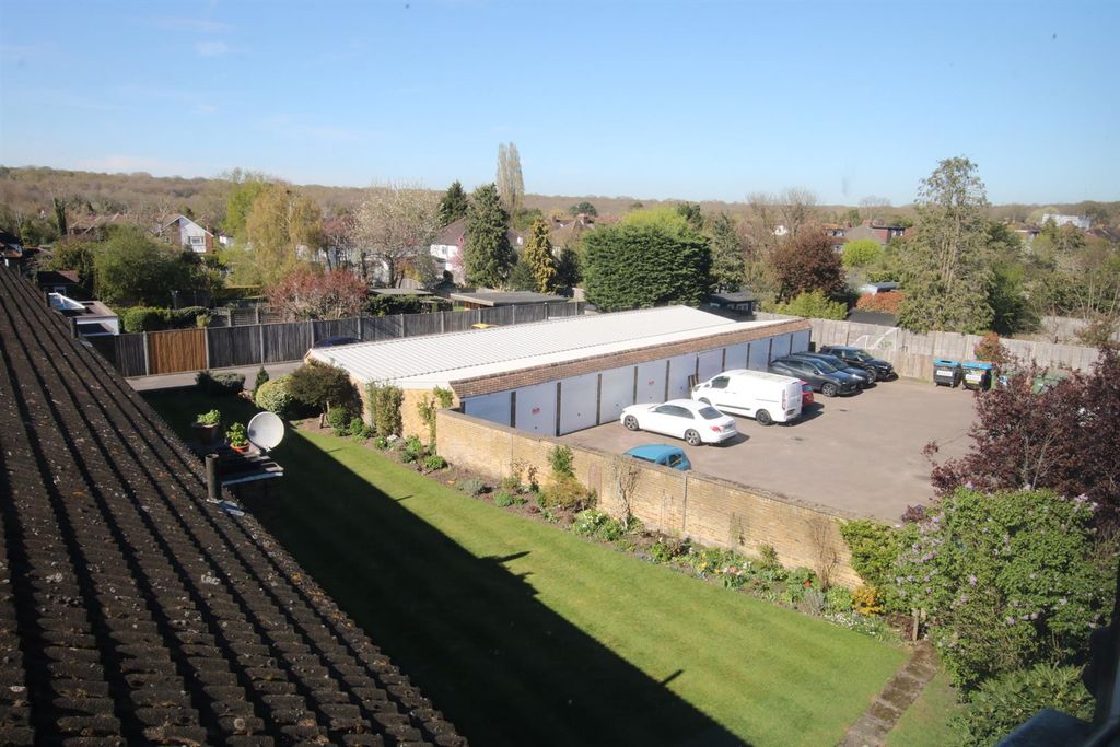 Additional image 9 of 1 bed flat for saleWoodfield Lane, Ashtead KT21
