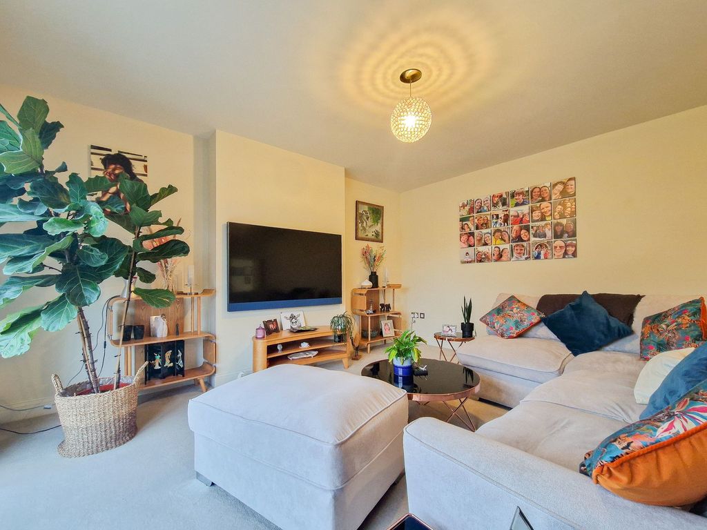 Additional image 12 of 3 bed flat for sale4 Cartref Apartments, St Saviour JE2