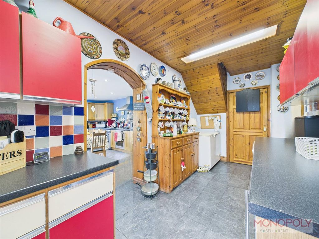 Additional image 4 of 4 bed end terrace house for saleThe Crescent, Corwen LL21