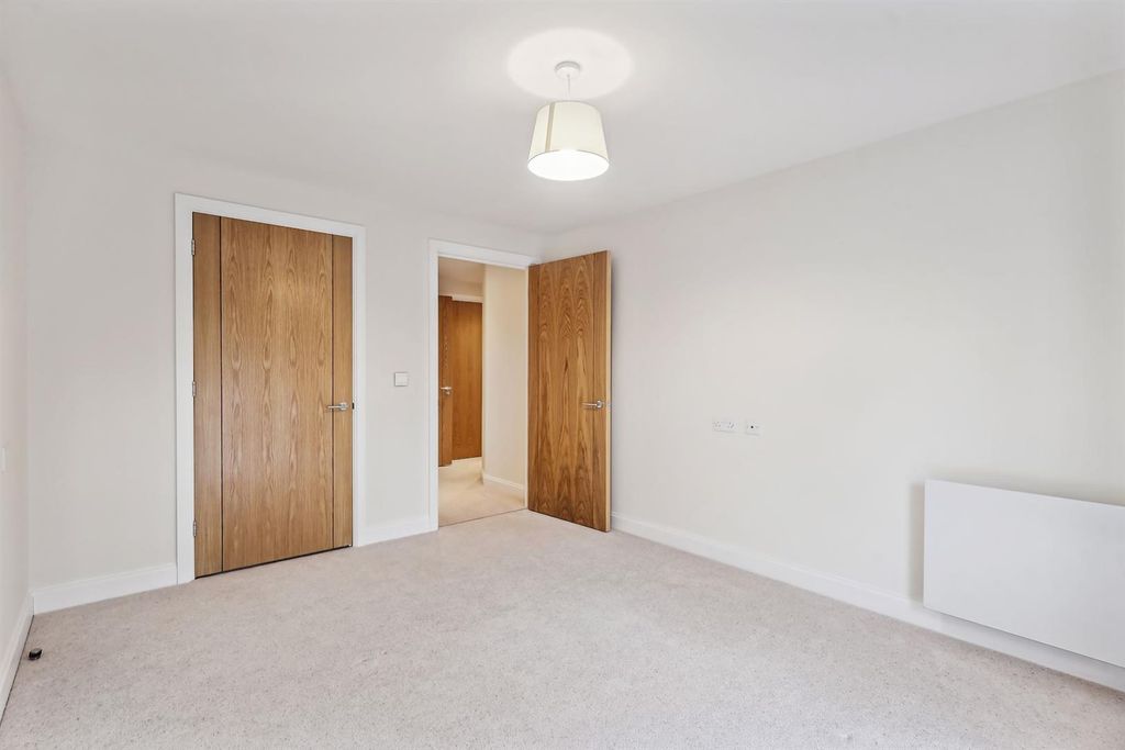 Additional image 6 of 2 bed flat for saleWayfarer Place, The Dean, Alresford SO24