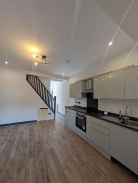 Newlyn Street, Manchester M14