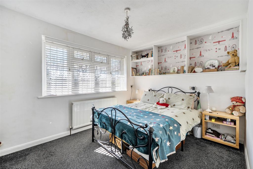 Additional image 13 of 3 bed detached house for saleHarriotts Lane, Ashtead KT21