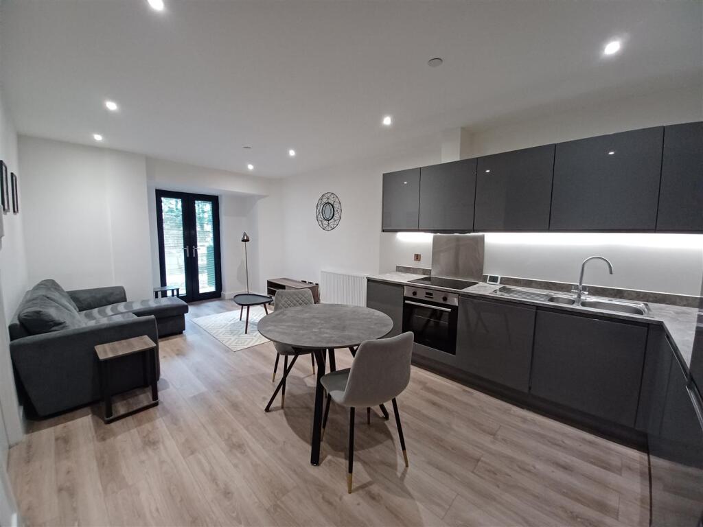 Broadoaks, Streetsbrook Road, Solihull photo 5