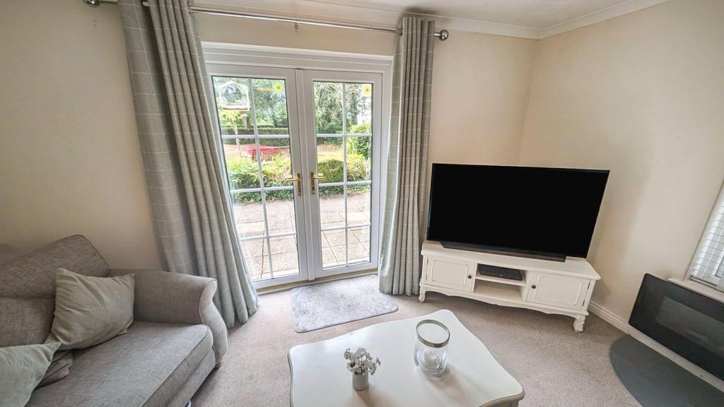 Additional image 9 of 2 bed flat for saleGravel Hill Road, Yate, Bristol BS37
