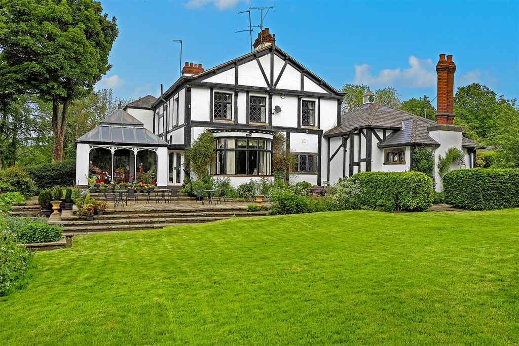 4 bed country house for saleWesterhill House, Westerhill, Ashton-Under-Lyne OL7