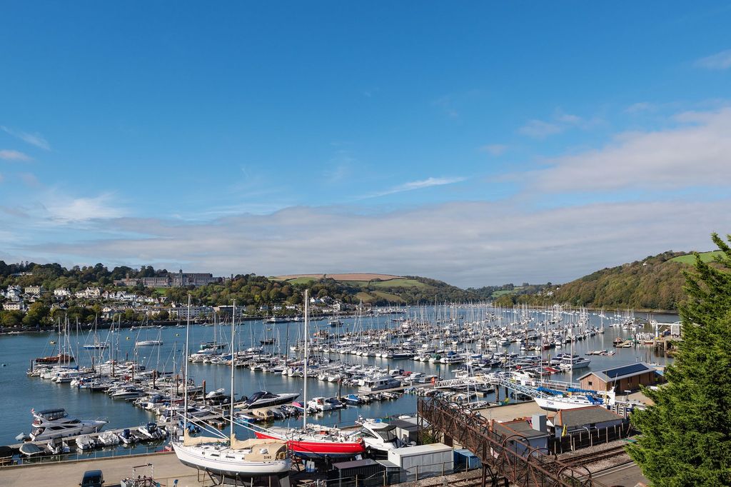 Additional image 4 of 3 bed flat for sale2 Marina View, Kingswear, Devon TQ6