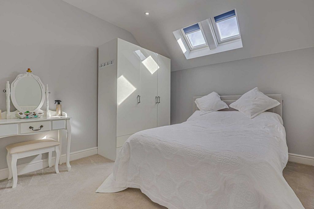 Additional image 35 of 5 bed detached house for saleHigh Road, Benfleet SS7