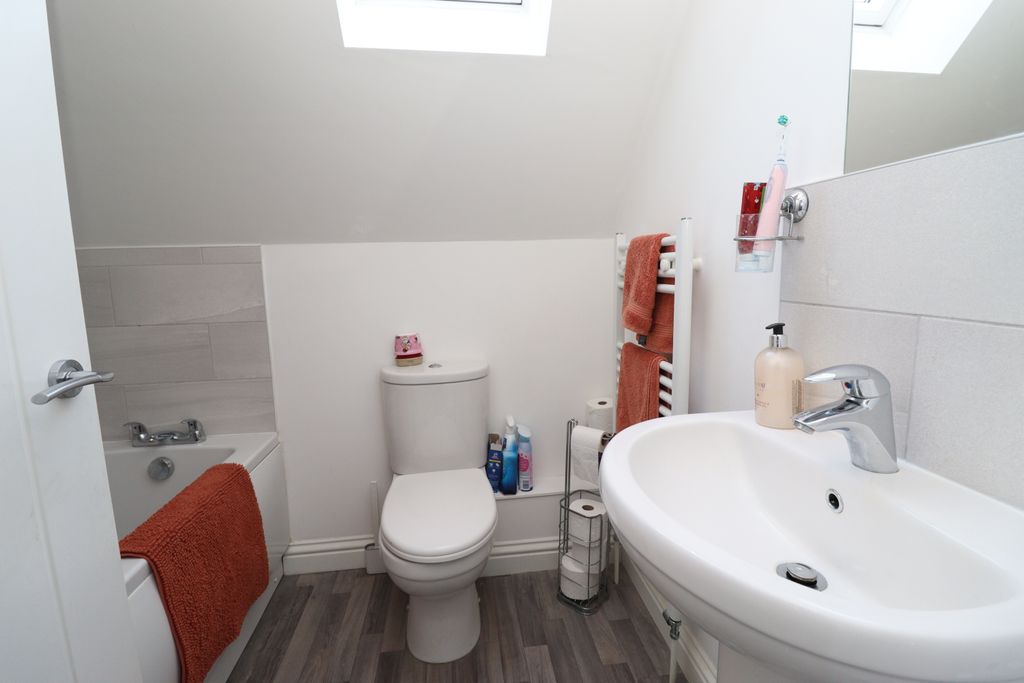 Additional image 9 of 2 bed maisonette for saleWesley Court, Market Rasen LN8