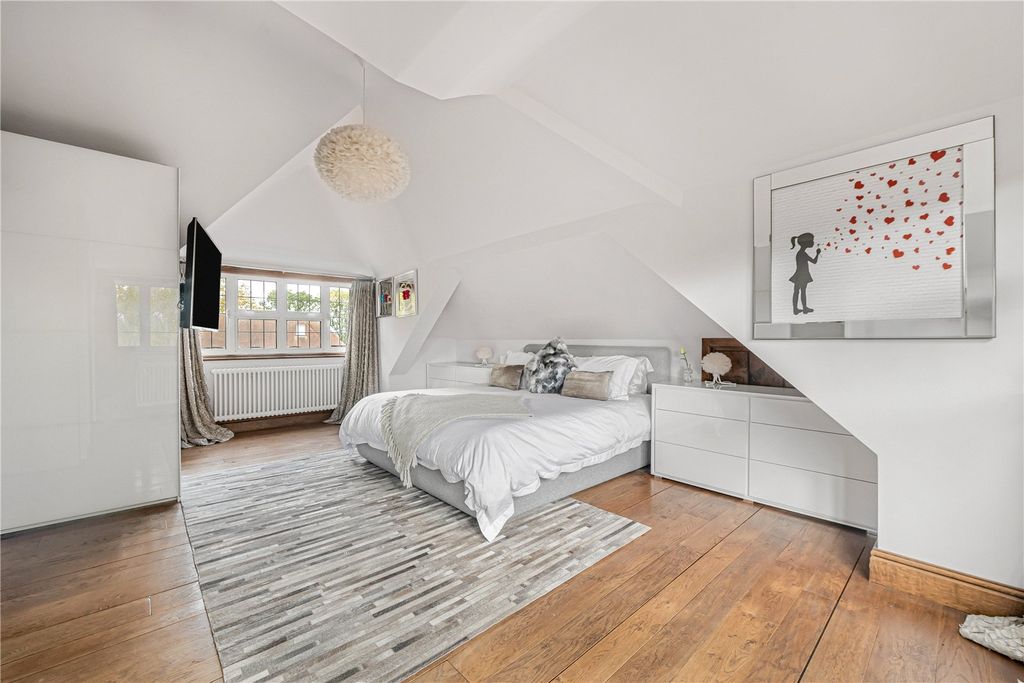Additional image 13 of 3 bed detached house for saleGilhams Avenue, Banstead SM7