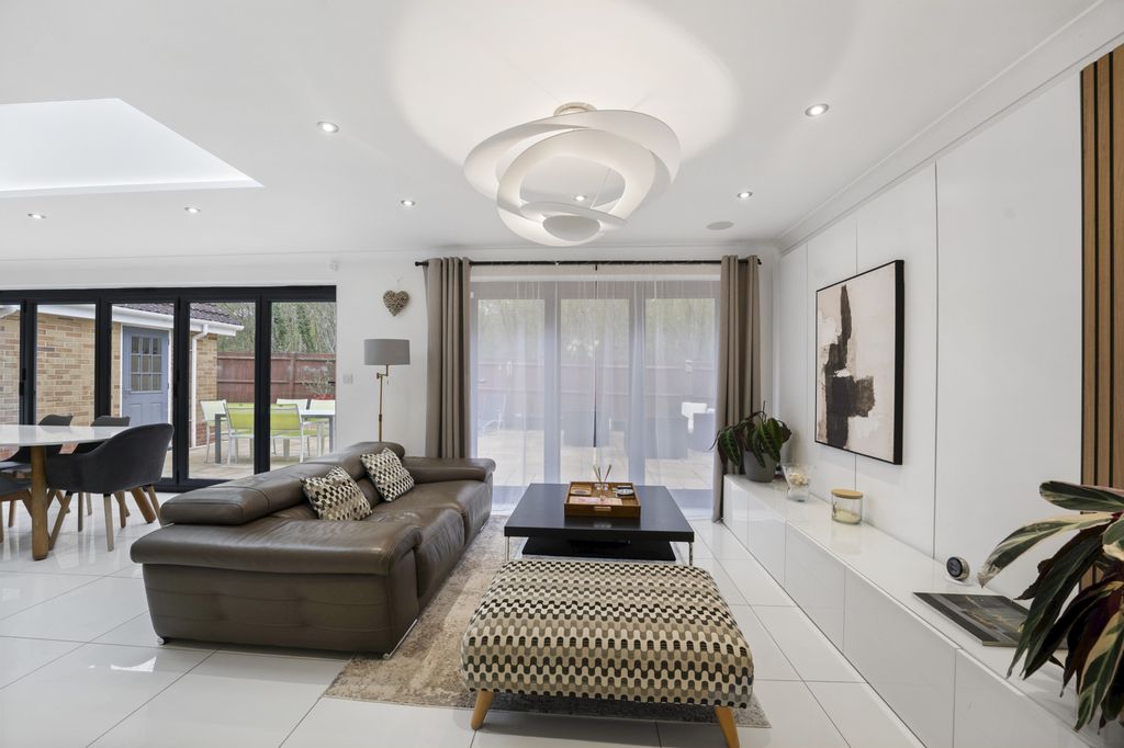 Additional image 4 of 5 bed detached house for saleSweet Bay Crescent, Ashford TN23