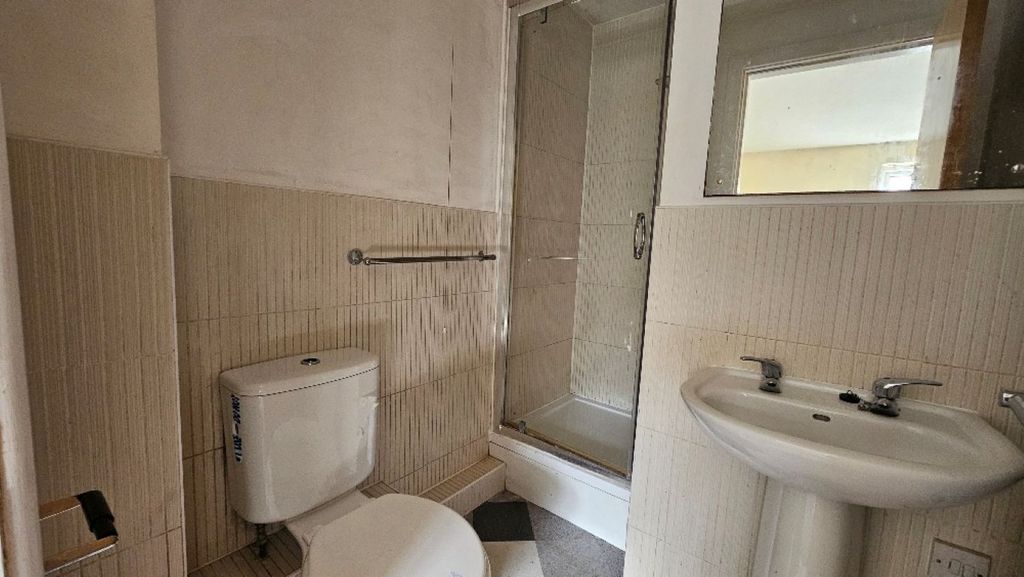Additional image 6 of 2 bed flat for saleWellfield Mews, Staincliffe, Dewsbury WF13