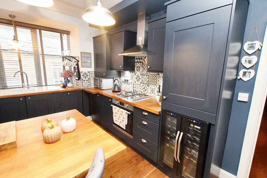 Additional image 10 of 2 bed flat for saleHollins Road, Walsden, Todmorden OL14