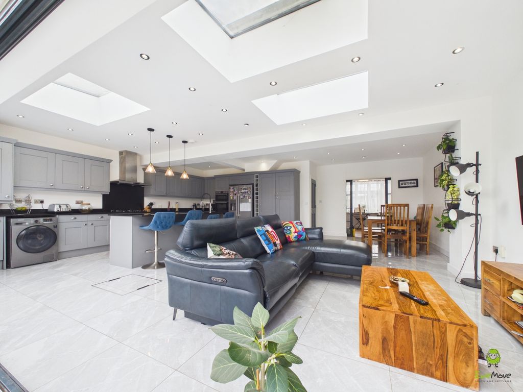 Additional image 6 of 4 bed semi-detached house for saleLong Lane, Bexleyheath DA7