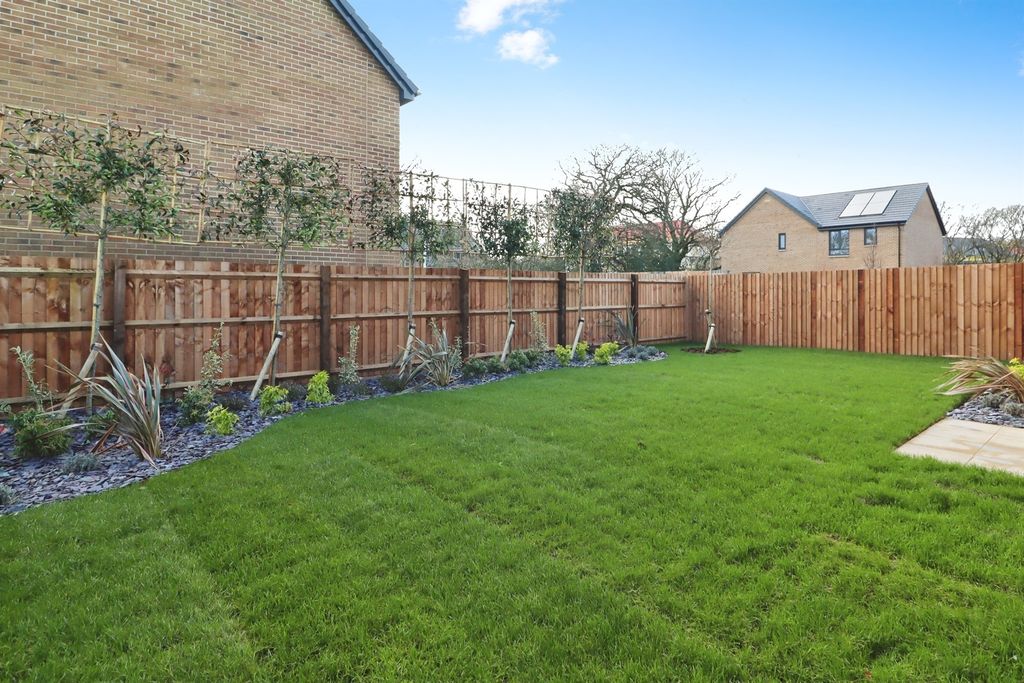 Additional image 6 of 4 bed detached house for saleKings Drive, Cardiff CF3