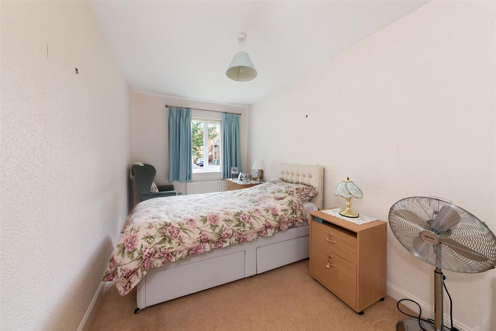 Additional image 10 of 2 bed flat for saleHornbeam Close, Woodlands, Banbury OX16