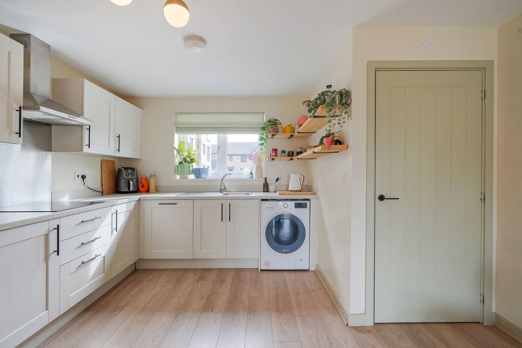 Additional image 2 of 4 bed town house for saleWoodyard Avenue, Tapton, Chesterfield S41