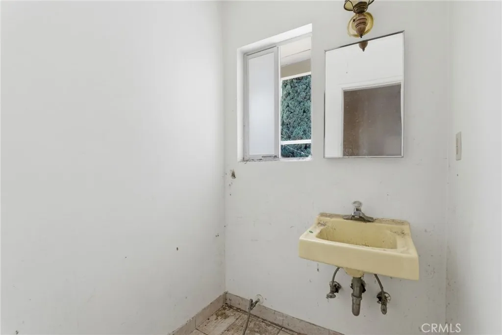Additional image 48 of 18112 Joshua Ln, Santa Ana, CA 92705