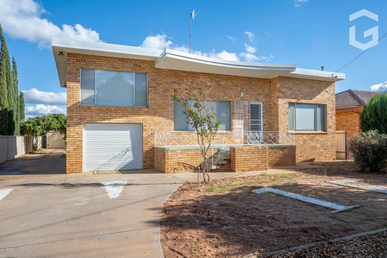 15 Lowing Place, Griffith NSW 2680