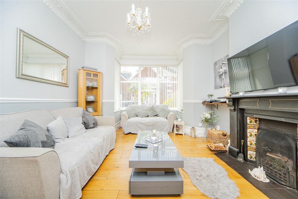 Additional image 2 of 4 bed terraced house for saleCharles Place, Barry CF62