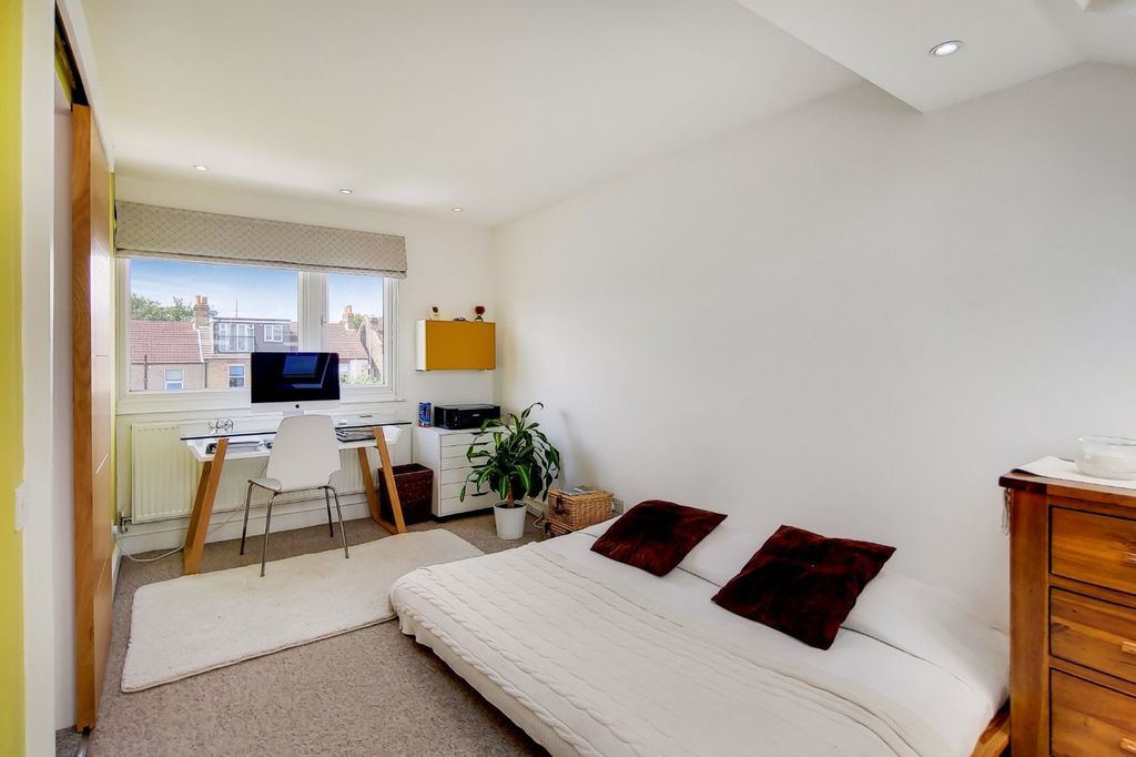 Additional image 12 of 4 bed semi-detached house for saleArrol Road, Beckenham BR3