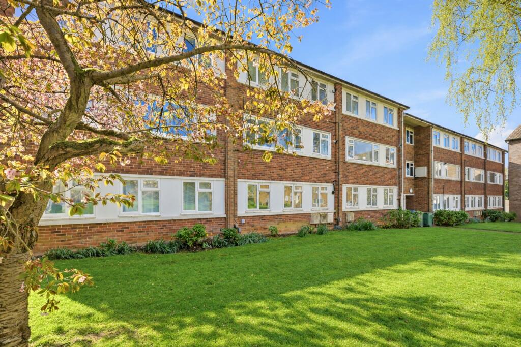 The Ridgeway, St. Albans, Hertfordshire, AL4