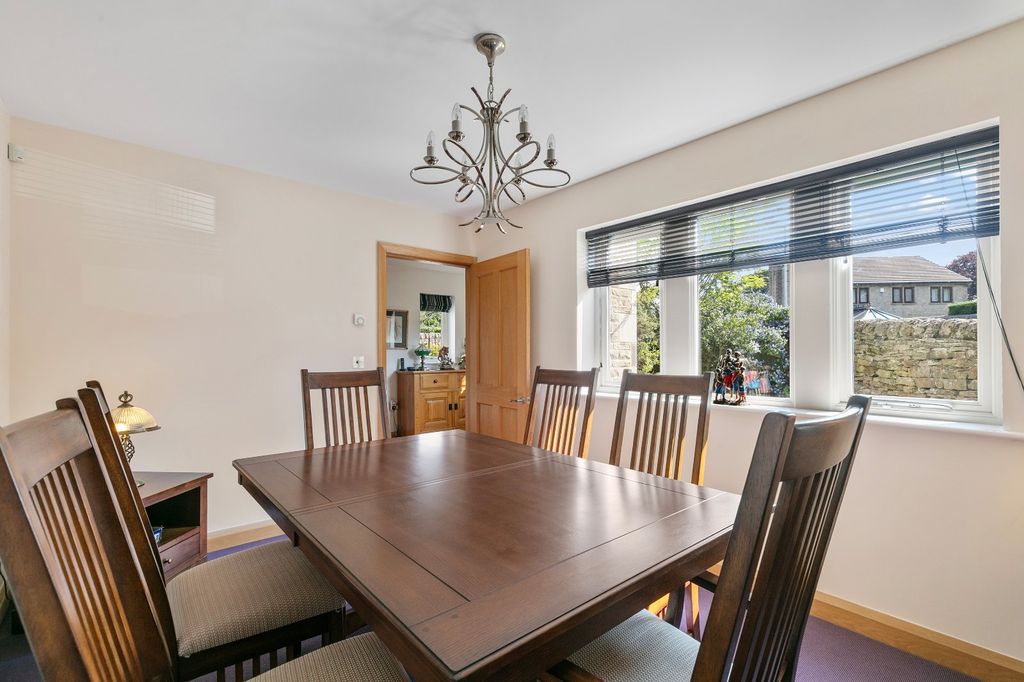 Additional image 14 of 4 bed detached house for salePark Drive, Bingley, West Yorkshire BD16